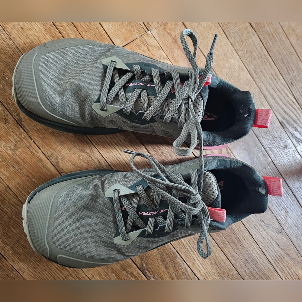 Altra Lone Peak 9